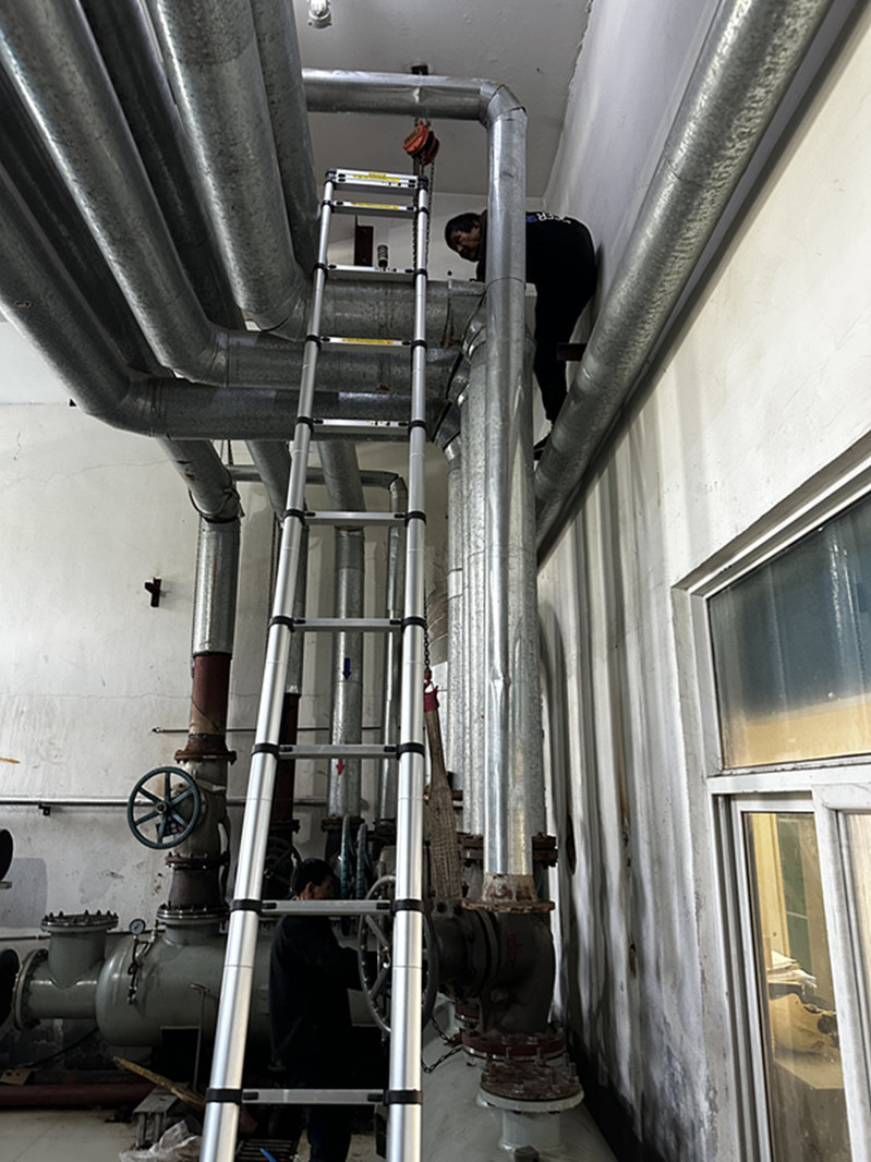 更换锅炉总管道排气阀