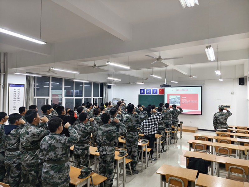 庄严宣誓 庄严宣誓