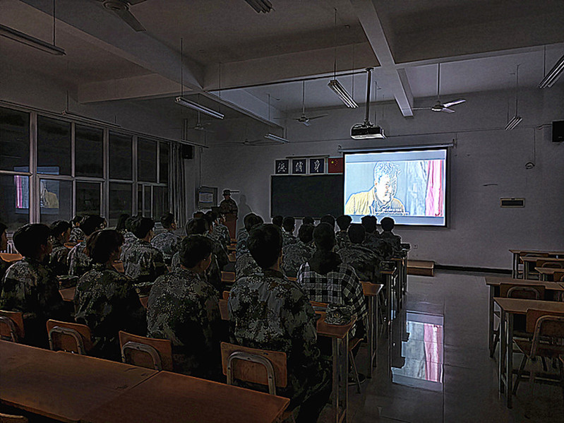 集体观影《长津湖》 集体观影《长津湖》