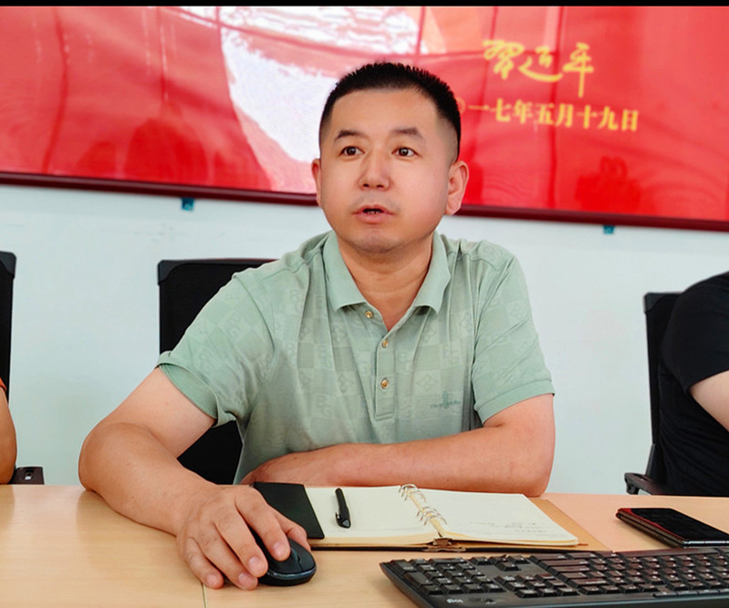 后勤安保处处长李晓飞分享改革经验