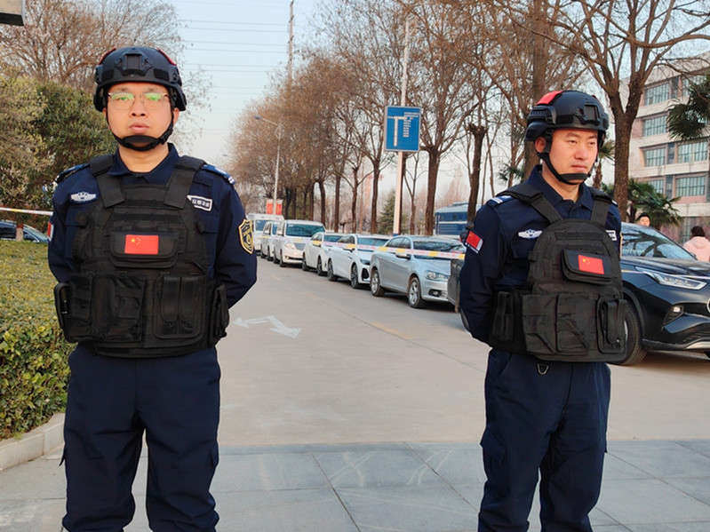 保安提前进入执勤岗位