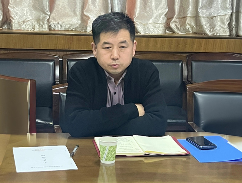 后勤安保处处长李晓飞作大会总结讲话