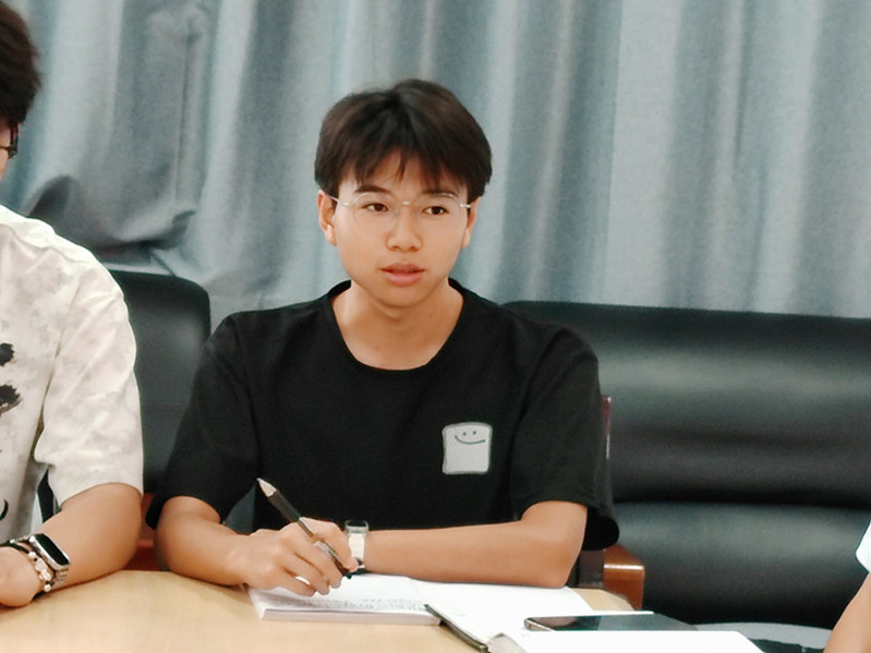 社团负责人汇报工作