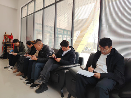 党的二十届四中全会精神知识测试现场（高新校区）