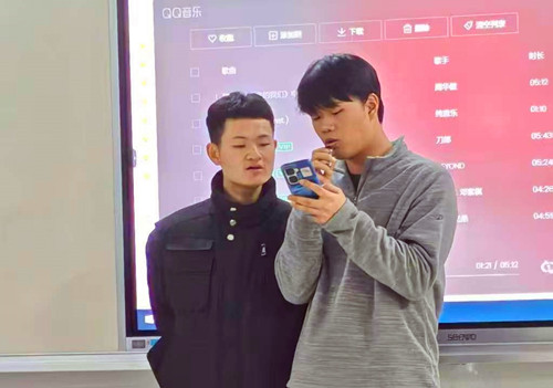 合唱《大东北是我的家乡》