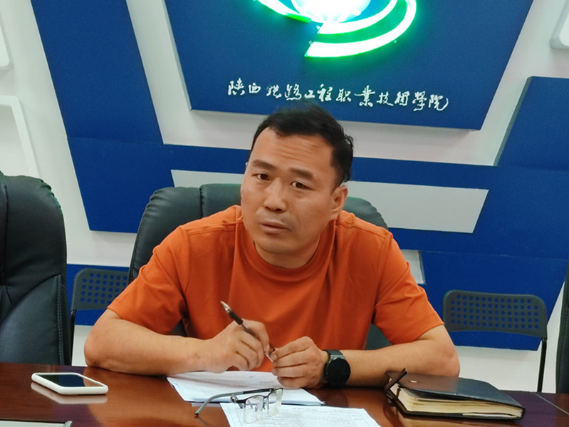 副处长郎儒林总结部门阶段性工作成果并提出改进意见