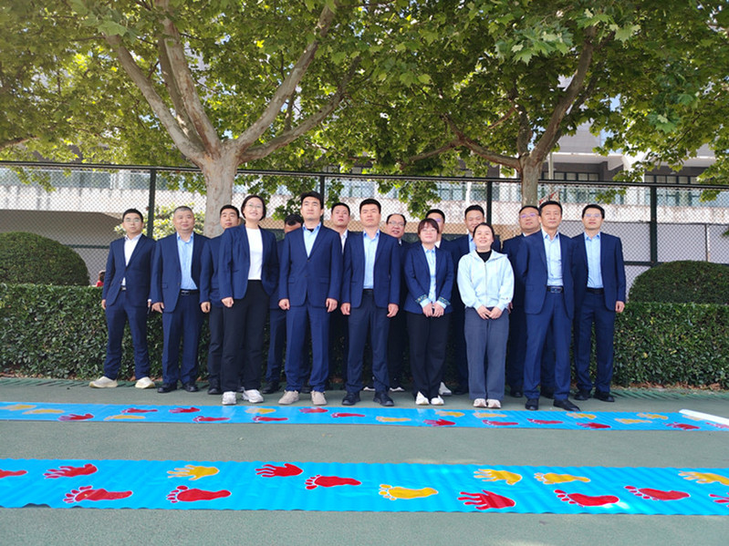 乐享趣味运动   凝聚后勤力量